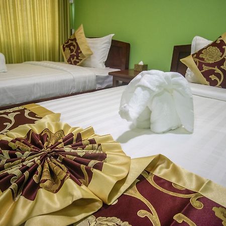 Golden Gum-Kino Hotel Μανταλέι Εξωτερικό φωτογραφία