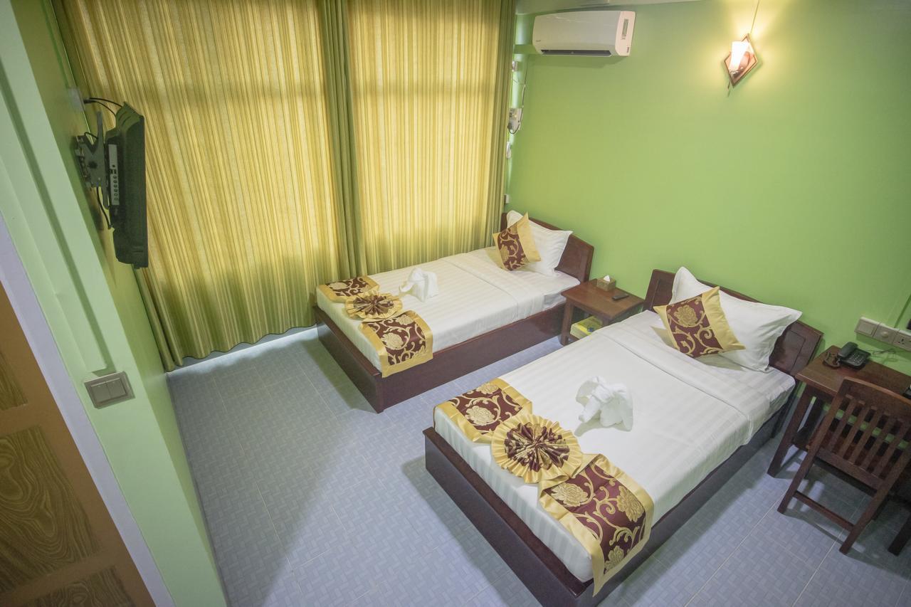 Golden Gum-Kino Hotel Μανταλέι Εξωτερικό φωτογραφία
