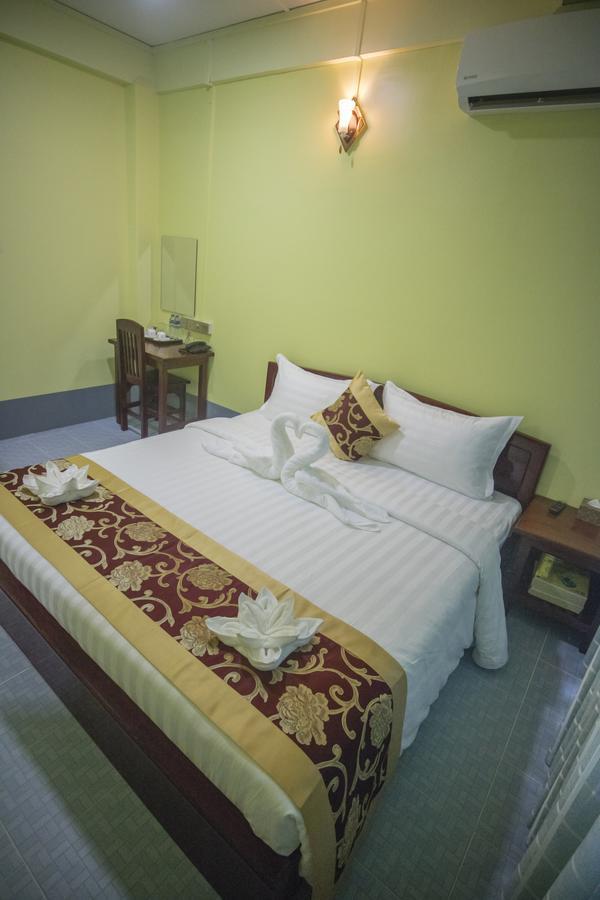 Golden Gum-Kino Hotel Μανταλέι Εξωτερικό φωτογραφία